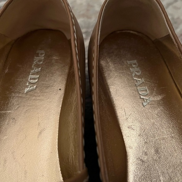 Never worn leather Prada platform espadrilles. Size 40. - Picture 4 of 7